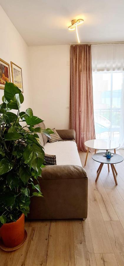 Apartments تيفات المظهر الخارجي الصورة